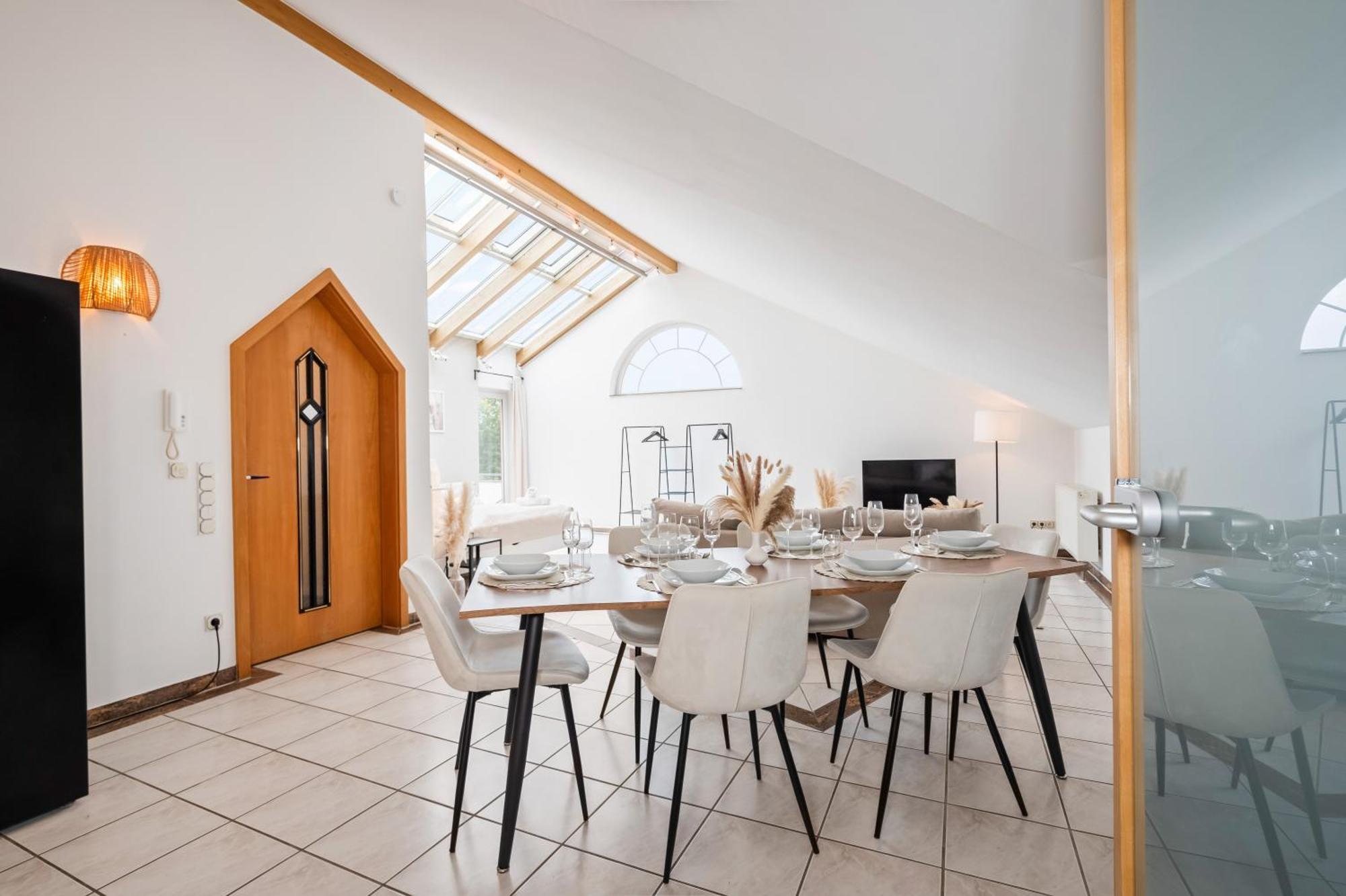 Stadtoase Fulda Mit Flair - Whirlpool, Balkon, 2Xparkplaetze, Highspeed Wlan Exterior foto